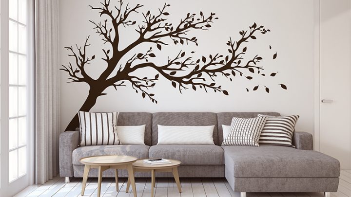 Comment poser un sticker mural correctement ?